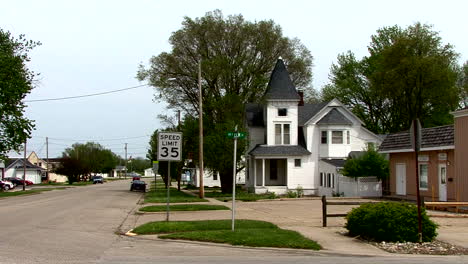 Illinois-Moweaqua-Casa-Blanca