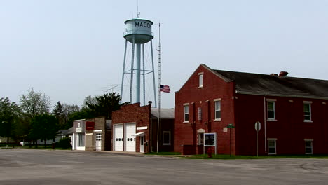 Illinois-Ciudad-De-Macon-Con-Torre-De-Agua