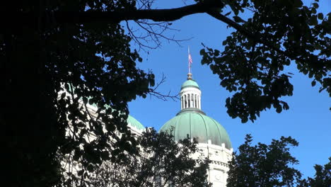 Indianapolis-Indiana-statehouse-dome