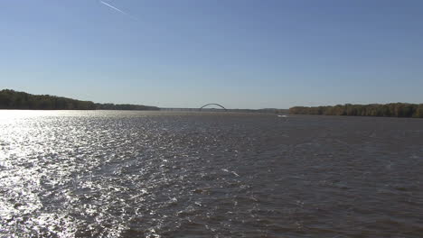 Iowa-Río-Mississippi-Con-Puente