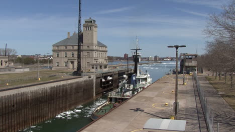 Michigan-Sault-Ste-Marie-boat-moves-through-lock