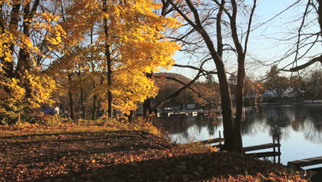 Greenwood-Lake-New-York-with-docks