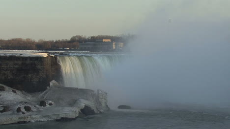 Nueva-York-Niagara-Falls-Horseshoe-Falls-Con-Spray