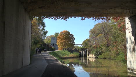 Ohio-Miami-and-Erie-Canal-view-framed-by-bridge