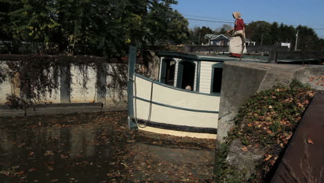 Ohio-boat-leaves-lock-on-Miami-and-Erie-Canal