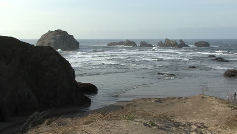 Bandon-Oregon-Face-Rock-In-Der-Ferne