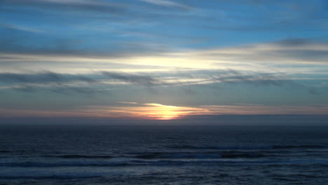 Oregon-Küste-Sonnenuntergang-Und-Nebelschwaden