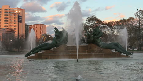 Philadelphia-Pennsylvania-Brunnen-Spritzt-Wasser