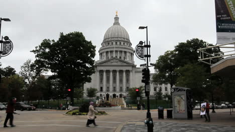 Wisconsin-Madison-Capitol-Building