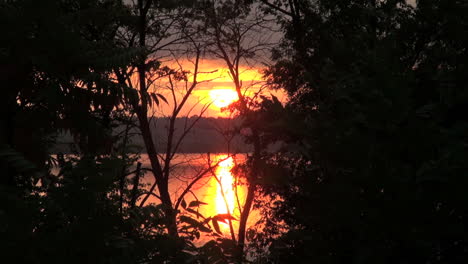 Wisconsin-Sonnenuntergang-Auf-Mississippi