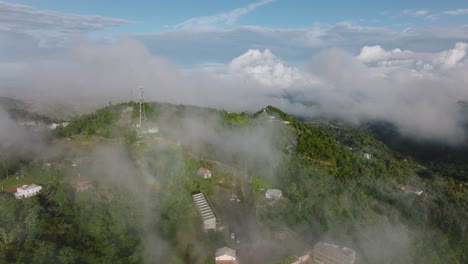 Tetas-De-Cayey-Alto-Por-Encima-De-Las-Nubes-En-Puerto-Rico-5k-Mavic-3-Cine-Drone-Metraje-9