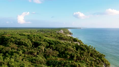 Mar-Caribe,-Playa-Mexicana,-Tulum,-Zona-Arqueologica