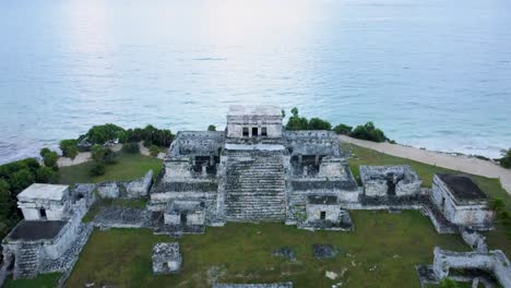 Tulum-Mexico,-Vista-Aerea,-Mar-Caribe,-Mar-Caribe,-Zona-Arqueologica