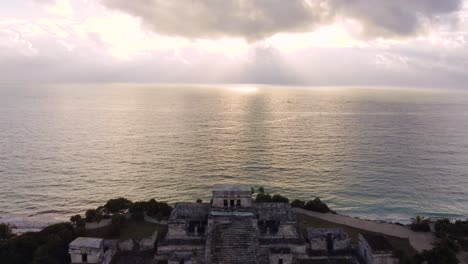 Zona-Arqueologica-Tulum-Mexico,-Mar-Caribe,-Playa,-Vista-Aerea