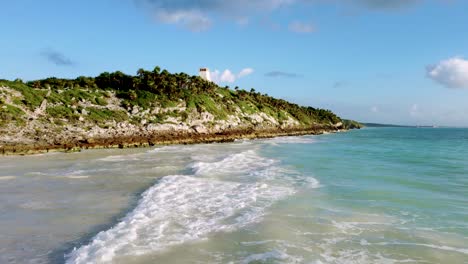 Mar-Caribe,-Playa-Mexicana,-Tulum,-Zona-Arqueologica