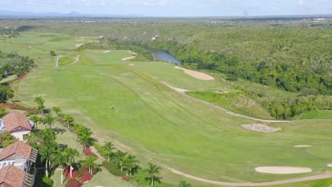 Golf-Course-And-Holiday-Resort-And-Villas-At-Summer-In-La-Romana,-Dominican-Republic