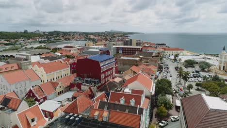 Willemstad-downtown-is-the-capital-city-of-Curaçao,-a-Dutch-Caribbean-island