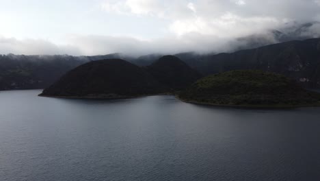 Amazing-landscape-at-Laguna-de-Cuicocha,-Ecuador