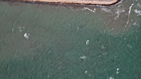 Mar-Y-Puerto-Desde-Toma-Aérea-De-Drones
