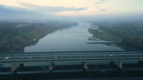 Herbstmorgenstimmung-über-Warschau
