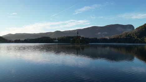 Close-to-the-water-on-Lake-Bled-during-sunrise