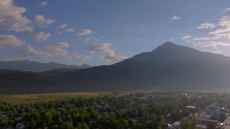 Aerial-pan-over-Crested-Butte-in-Colorado-at-sunrise