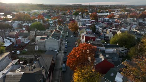 Aerial-establishing-shot-of-residential-inner-city-homes-in-urban-American-town