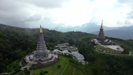 Famous-view-over-two-Pagodas-in-Doi-Inthanon,-Chiang-Mai,-Thailand