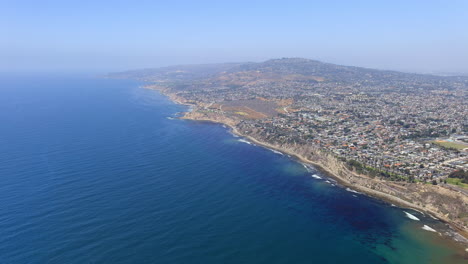 Aerial-view-of-the-entire-coastal-matural-landslide-site-that-occurred-in-the-Point-Fermin-area,-San-Pedro---Los-Angeles