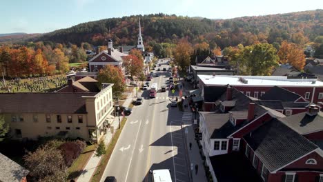 Stowe-Vermont-Ciudad-Natal-Estados-Unidos-Aéreo,-Pequeña-Ciudad-De-América