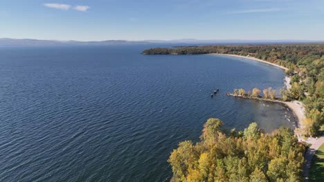 Lago-Champlain-Cerca-De-Burlington-Vermont-Antena