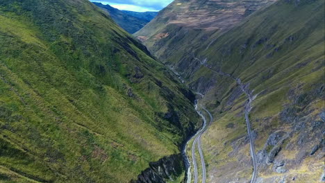An-Aerial-Shot-Of-The-\"nariz-Del-Diablo\"-Or-Devil\'s-Nose-In-Alausí,-Chimborazo-Province,-Ecuador