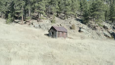 Abandoned-builder-outside-of-Nederland-Colorado