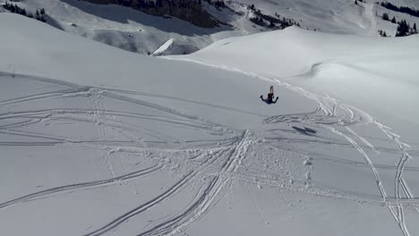 Esquiador-Haciendo-Un-Frontflip-De-Salto-Natural