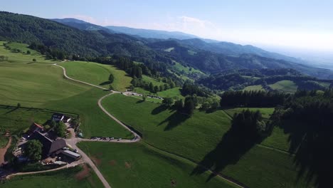 4K-Drohnenaufnahmen-Aus-Dem-Schwarzwald,-Deutschland