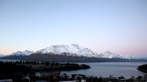 Queenstown-New-Zealand-Winter-Sunrise-Panning-Left-to-Right