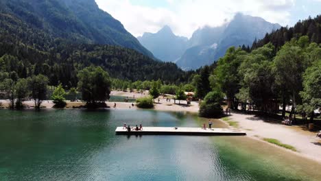 La-Montaña-Krajna-Del-Lago-Y-Eslovenia
