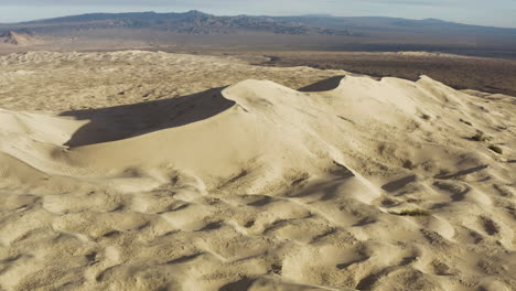 Huge-Kelso-dunes-in-Mojave-National-Preserve-from-above,-California-wilderness