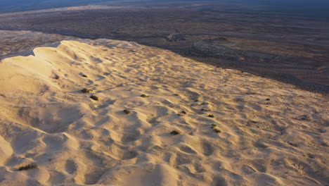 Rippled-sand-dunes-in-the-Mojave-desert,-amazing-drone-landscape,-California