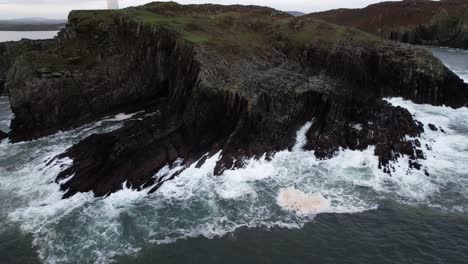 Aerial-View-of-Atlantic-Ocean-Waves-Crushing-on-Scenic-Irish-Coastline-at-Moody-Autumn-Day,-Drone-Shot