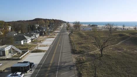A-look-down-Beach-Street-in-Muskegon-on-the-shores-of-Lake-Michigan