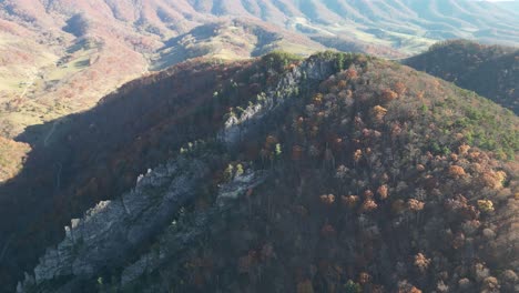 Nelson-Rocks-Drone-Herbstlaub