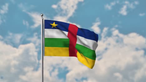 Zentralafrikanische-Republikfahne,-Die-Im-Realistischen-4k-video-Des-Blauen-Himmels-Weht