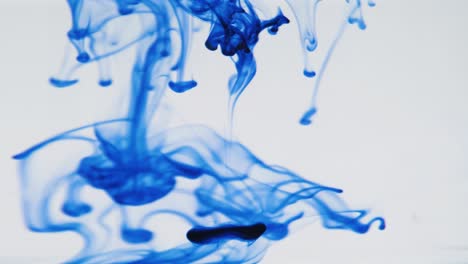ink-dropping-into-water,-slowmotion-in-4k-resolution,-great-for-musicvideos,-intros-or-wallpapers