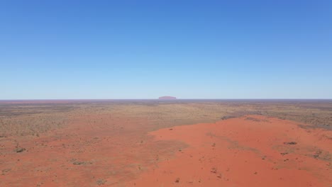 Remote-Desert-Outback-Landscape-Near-Uluru,-Ayers-Rock-In-Northern-Territory,-Australia