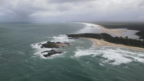 Flying-From-Rocky-Outcrops-In-Sawtell-Beach
