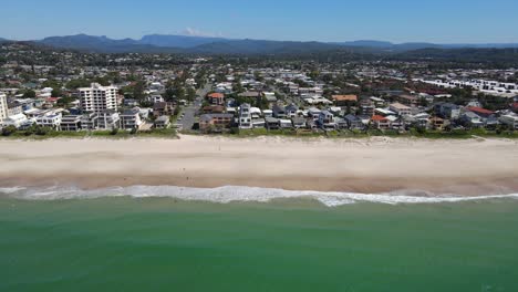 Pacific-Beach-And-Jefferson-Esplanade-At-Palm-Beach---Coastal-Suburb-City-At-Gold-Coast,-QLD,-Australia
