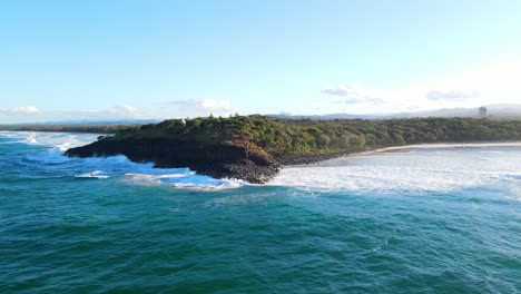 Panorama-Of-Fingal-Headland-And-Fingal-Head-Causeway-With-Crashing-Waves-In-Summer---Tourist-Attraction-In-NSW,-Australia