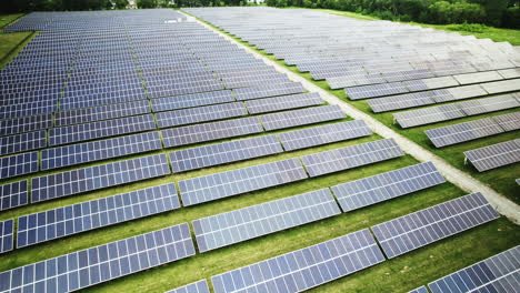 A-large-solar-array-in-the-midwest