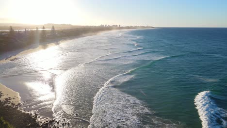 Ocean-Waves---Sunlight-Reflection-On-The-Turquoise-Water-Of-Beach-In-New-South-Wales,-Australia